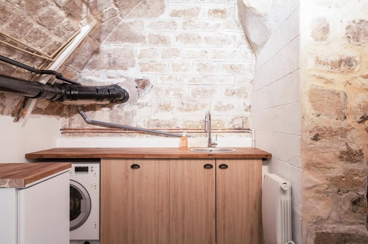 Apartment Lyonnais Center Of Paris Exteriör bild